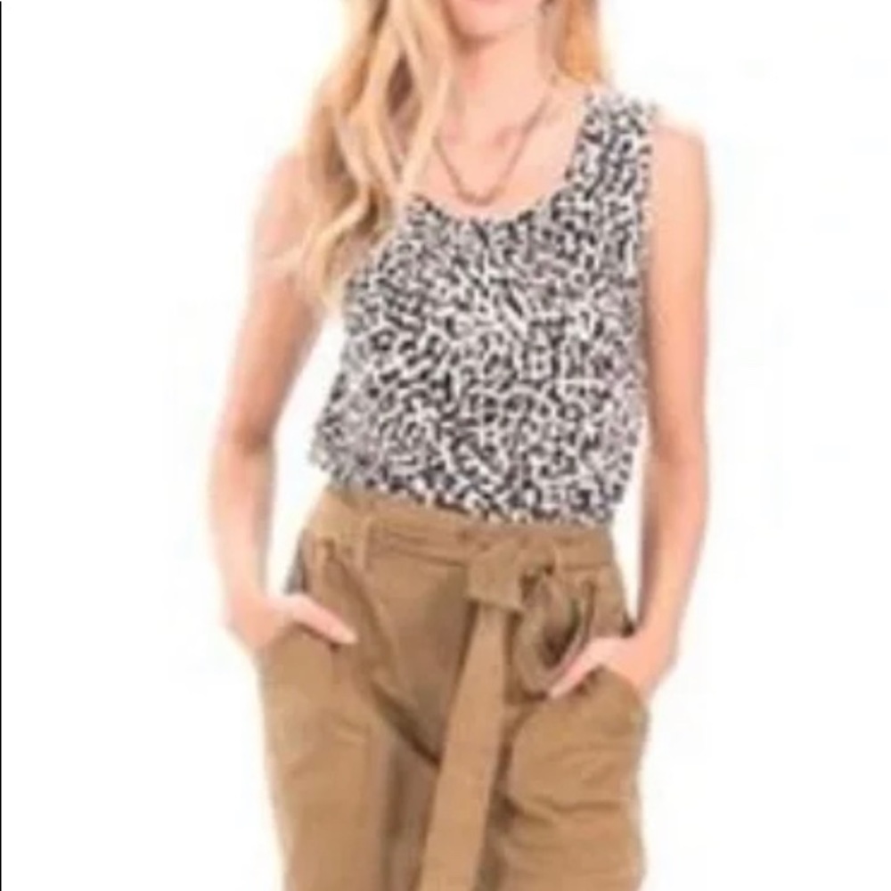CAbi Knotty Tee -NWT!